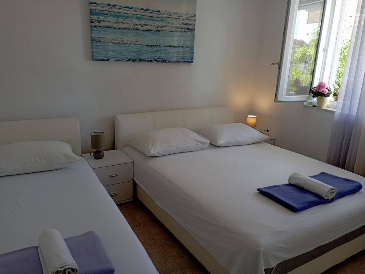 Apartmani Trubi 2 Vodice Exterior photo